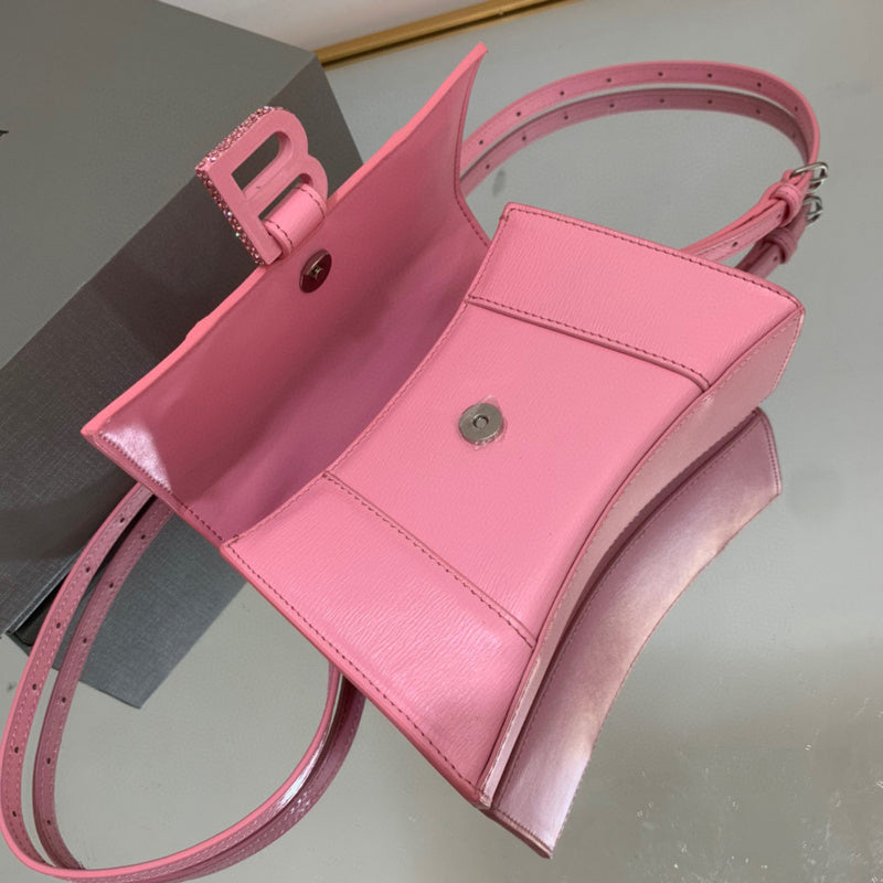 Zivas Charm Refined Everyday Style Statement Handbag (Polished Everyday Piece) – Full Silhouette