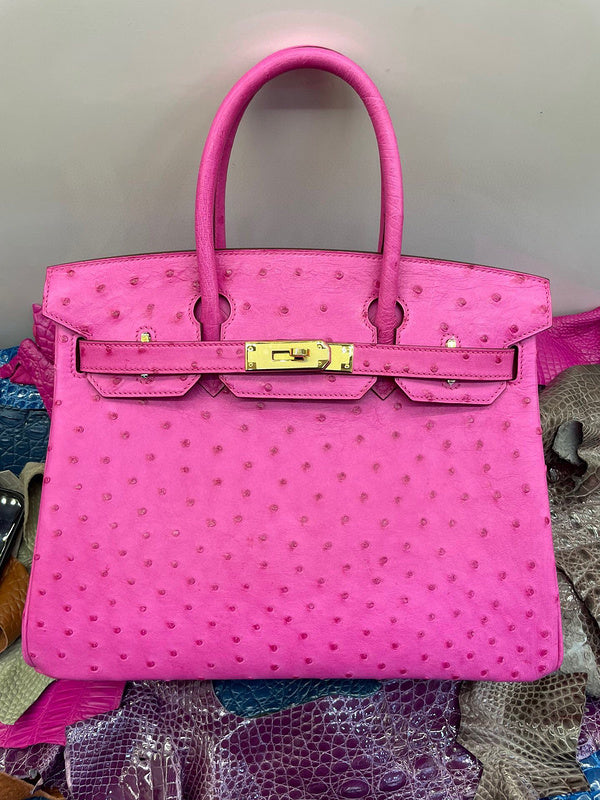 Interior view of structured premium bag