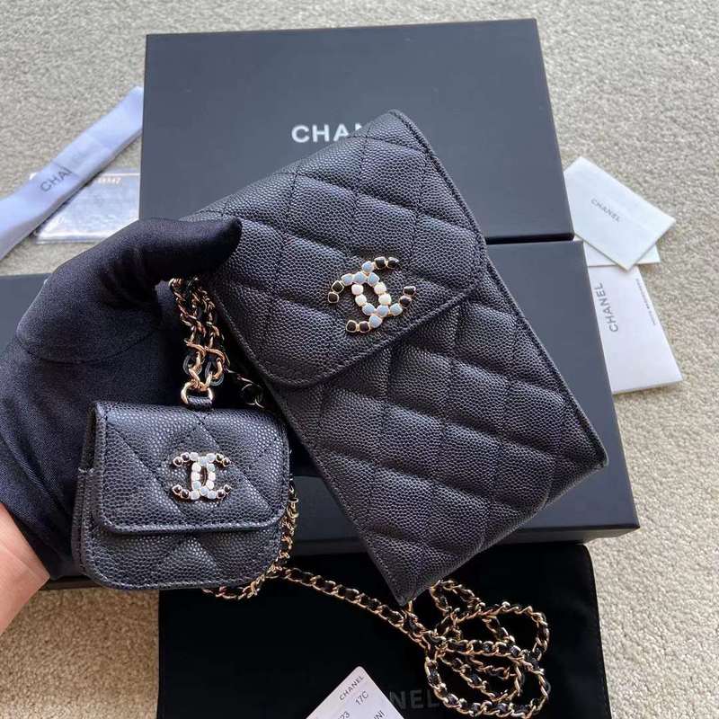 Zivas Charm Refined Structure Luxury Handbag (Timeless Wardrobe Addition) – Styled Look