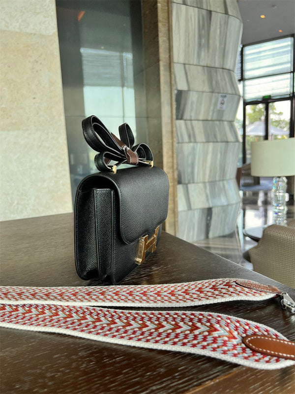 polished structured bag detail view showing craftsmanship 14