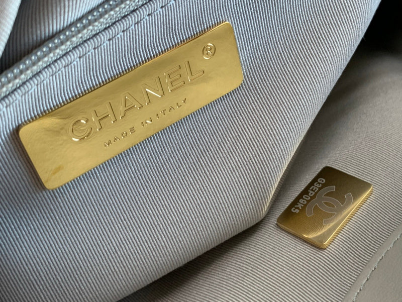  handbag, spacious everyday style, image 8