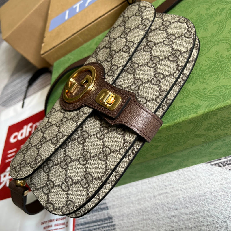 Styled lifestyle shot of premium chic women's handbag – women's everyday handbag