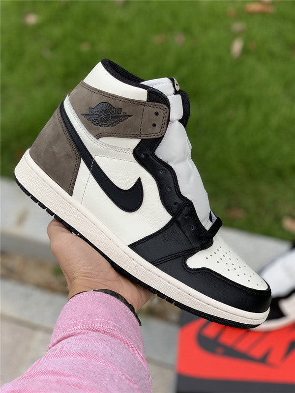 Nike two-tone luxury sneakers view 8 streetwear statement look