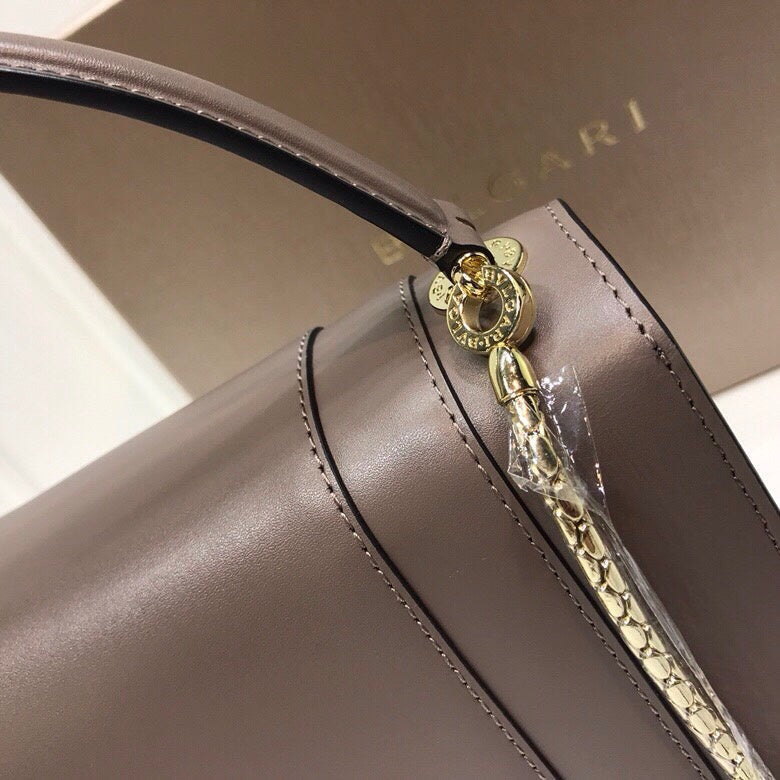 Understated Faux Leather Handbag - Versatile Everyday Design | Women's Designer-Inspired Purse #1766 - close-up detail shot (image 3) of designer-inspired handbag