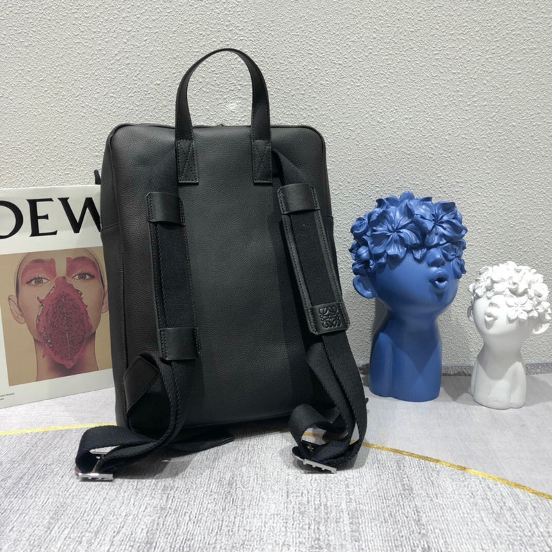 Ziva's Charm handbag – full view (40cm*31cm*13cm)