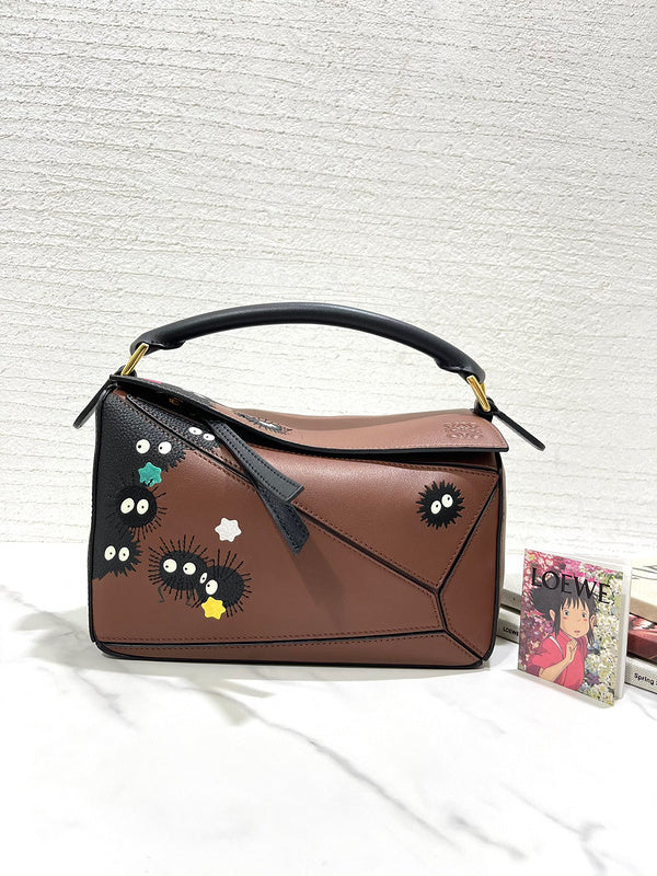 Ziva's Charm handbag – side angle view (18cm*11cm*7.5cm)