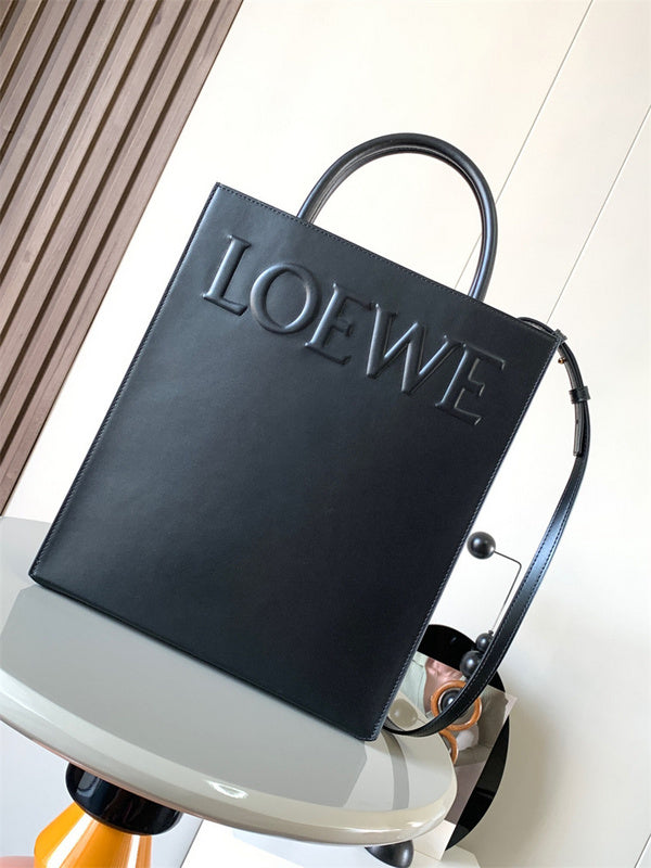 Ziva's Charm handbag – full view (36cm*28cm*7cm)