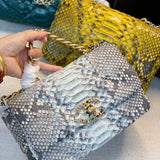 mid purse view 9