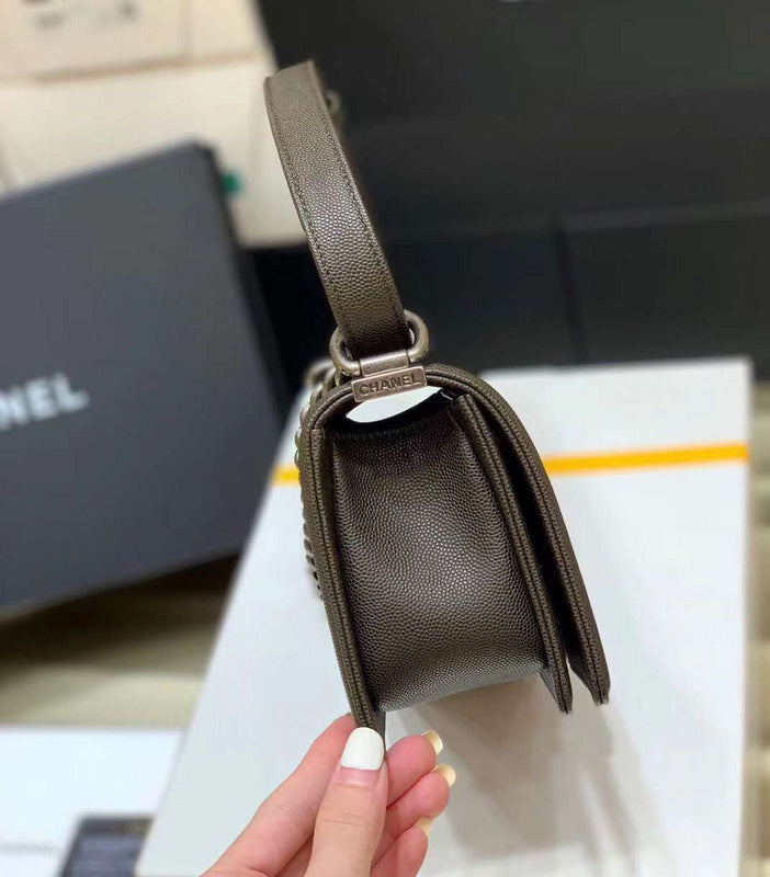  women's handbag, mid design, view 7