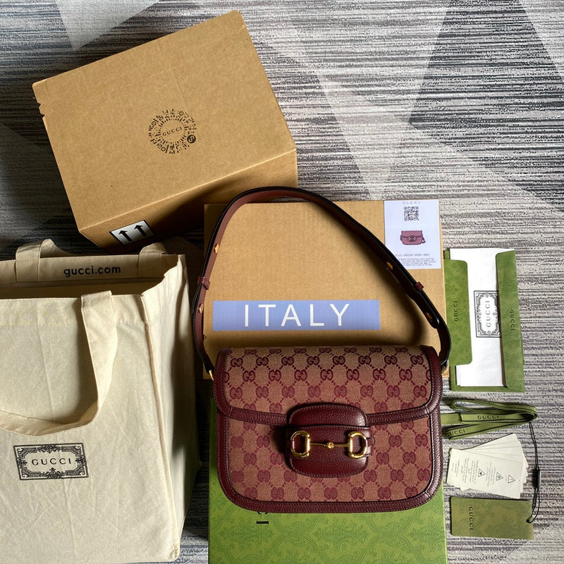 Front view of everyday-luxe elevated women's handbag – women's designer-style accessory