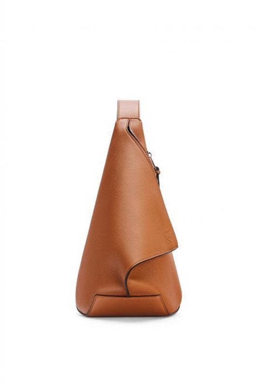 Ziva's Charm handbag – detail view (47cm*25cm*17cm)