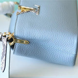  shopper bag close-up of hardware and finish 17