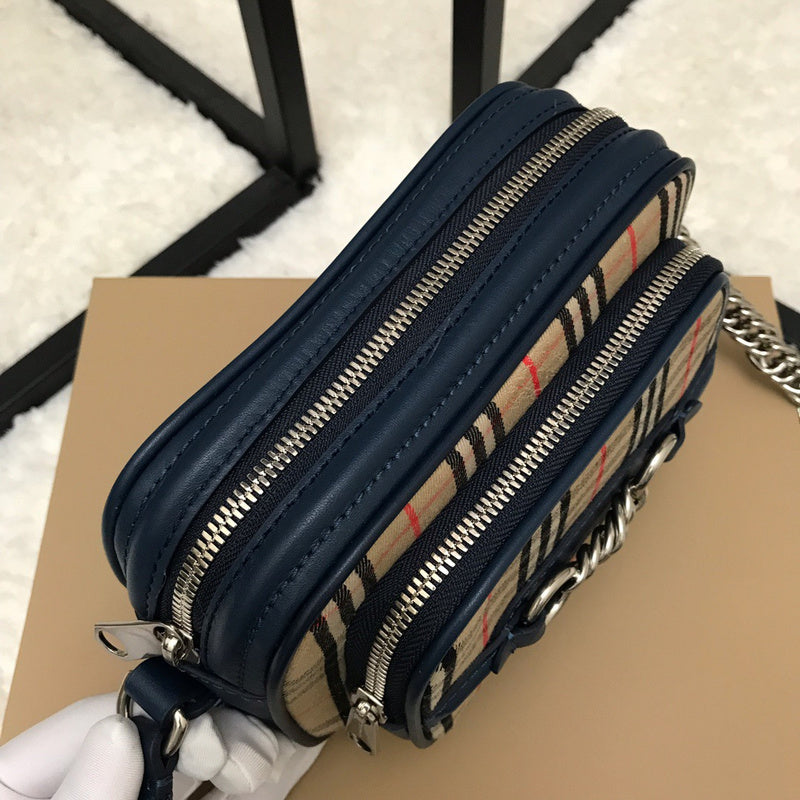 Ziva's Charm handbag – back view (one versatile size)