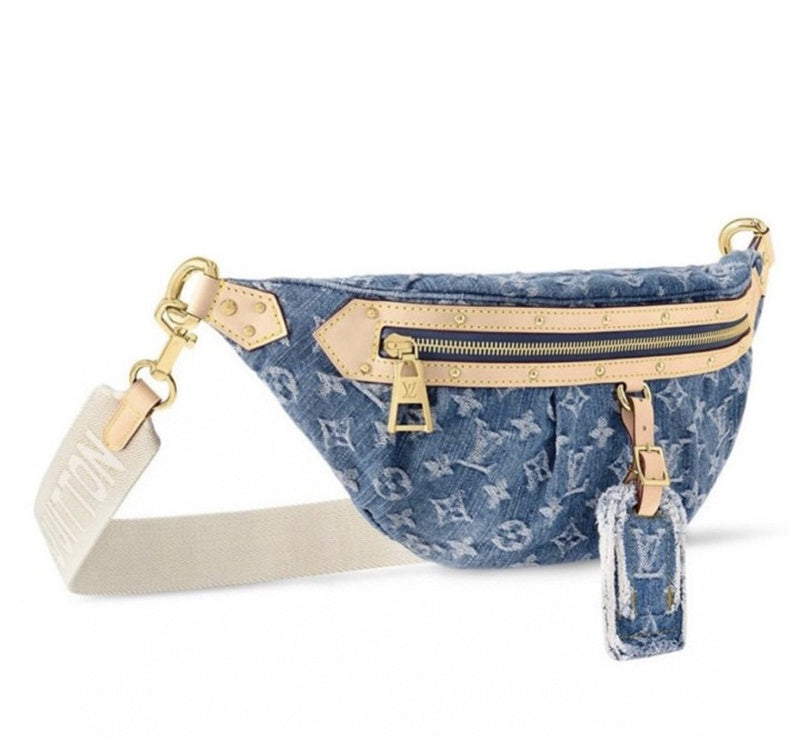  Elegant shoulder bag carried on shoulder 10
