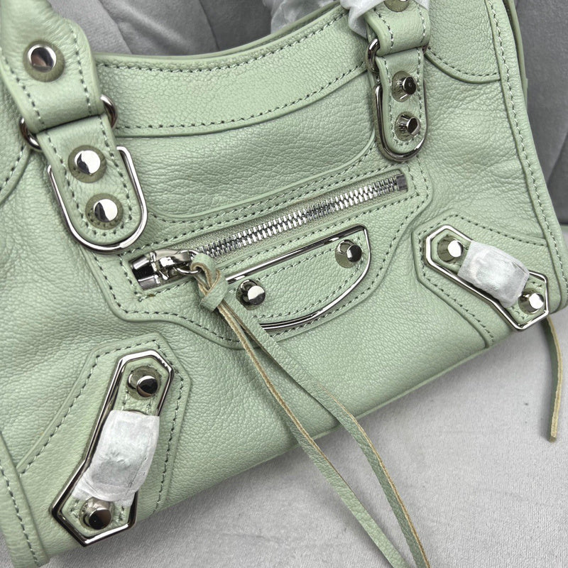 Zivas Charm Polished Finish Statement Handbag (Premium Everyday Carry) – Interior View
