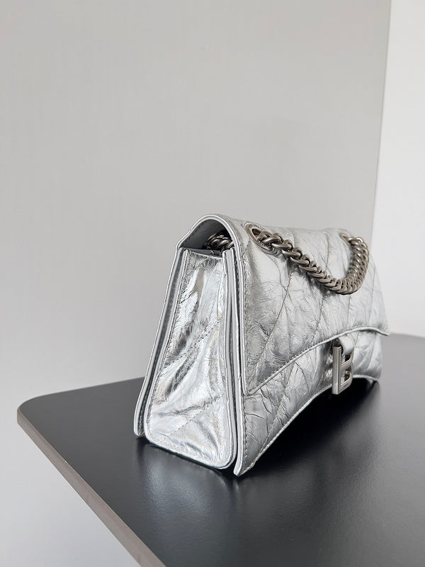 Zivas Charm Modern Minimalist Look Statement Handbag (Structured Everyday Essential) – Side Profile
