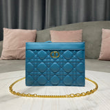 Side profile of modern sleek women's handbag – women's designer-style accessory