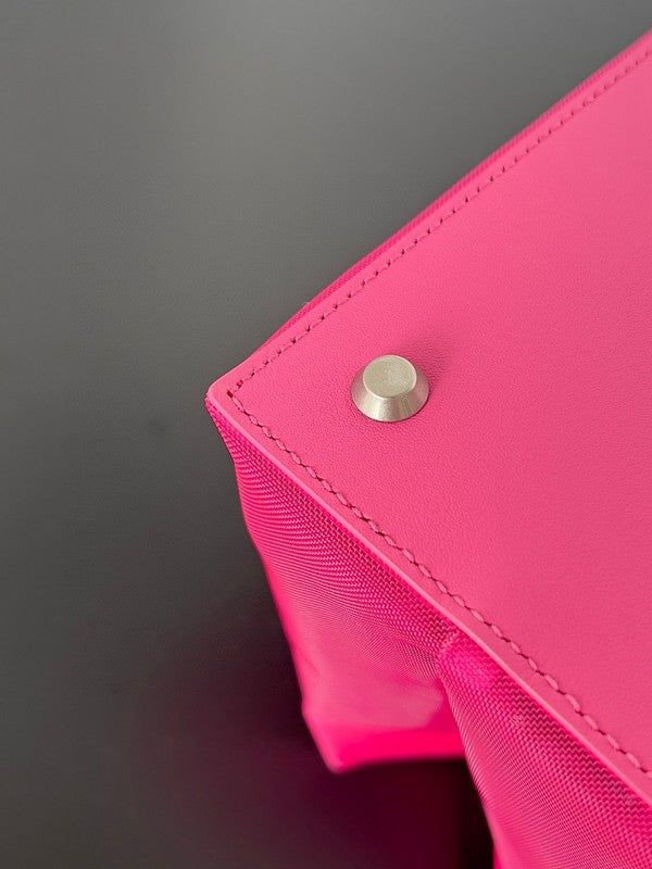 Zivas Charm Elevated Essentials Statement Handbag (Modern Wardrobe Staple) – Interior View