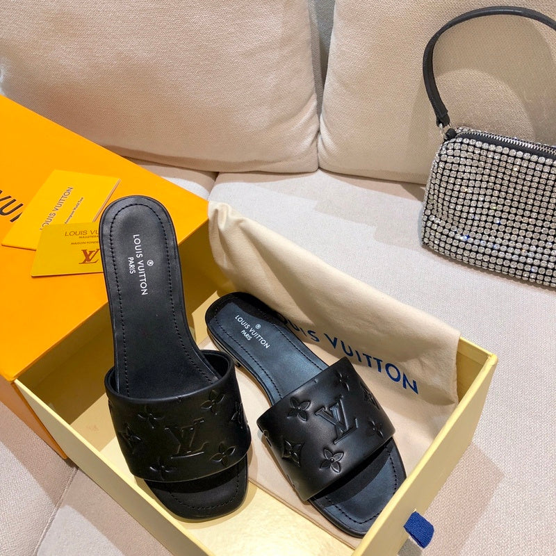 Louis Vuitton shoes Style 232 - top view showing design