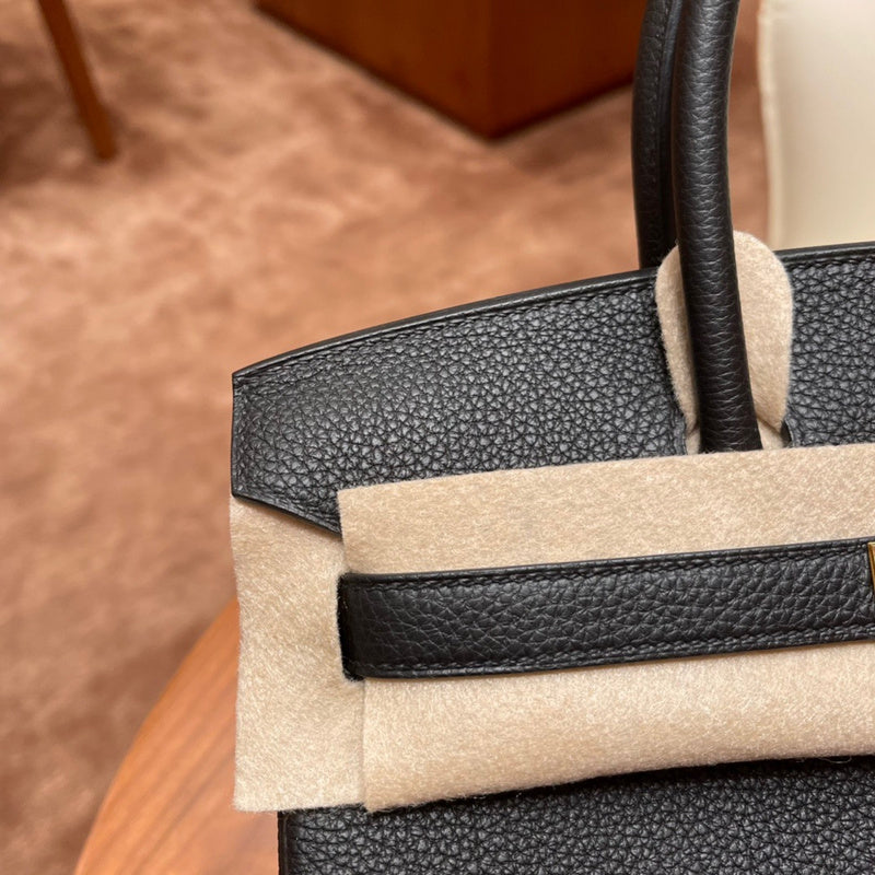 Timeless handbag styled for everyday wear
