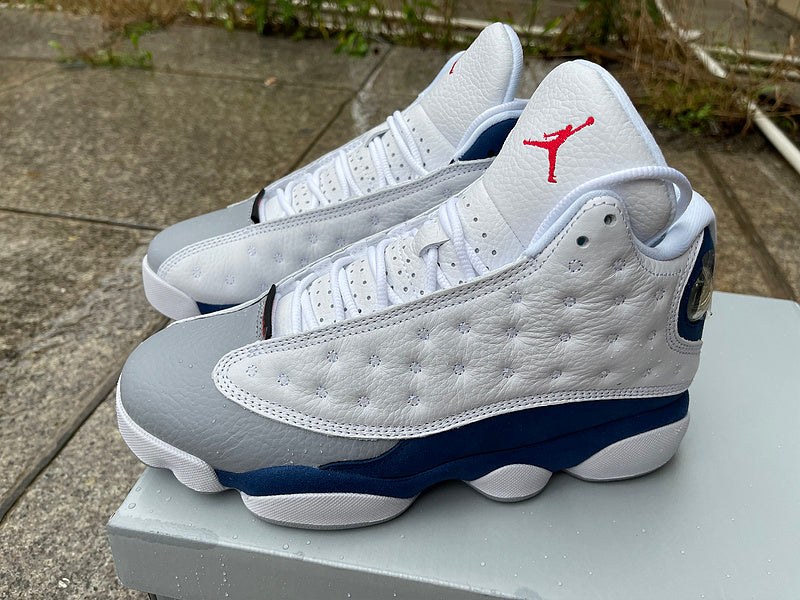 Nike Men's & Women's Luxury Lifestyle Trainers — Style 231 close-up view