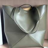 Ziva's Charm handbag – angled view (16.5cm*9.5cm*20cm)