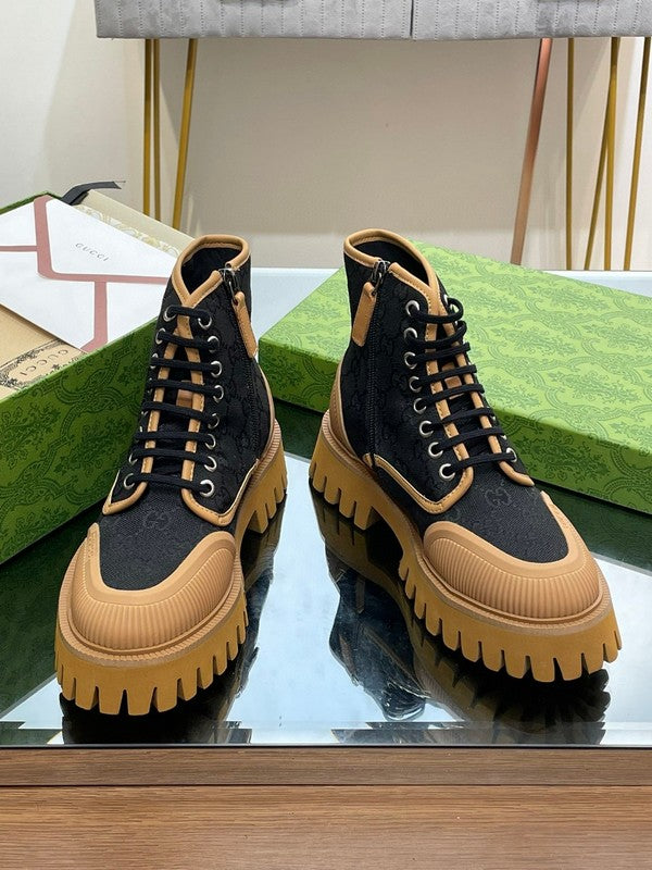 Gucci classic monochrome luxury sneakers view 10 everyday casual design