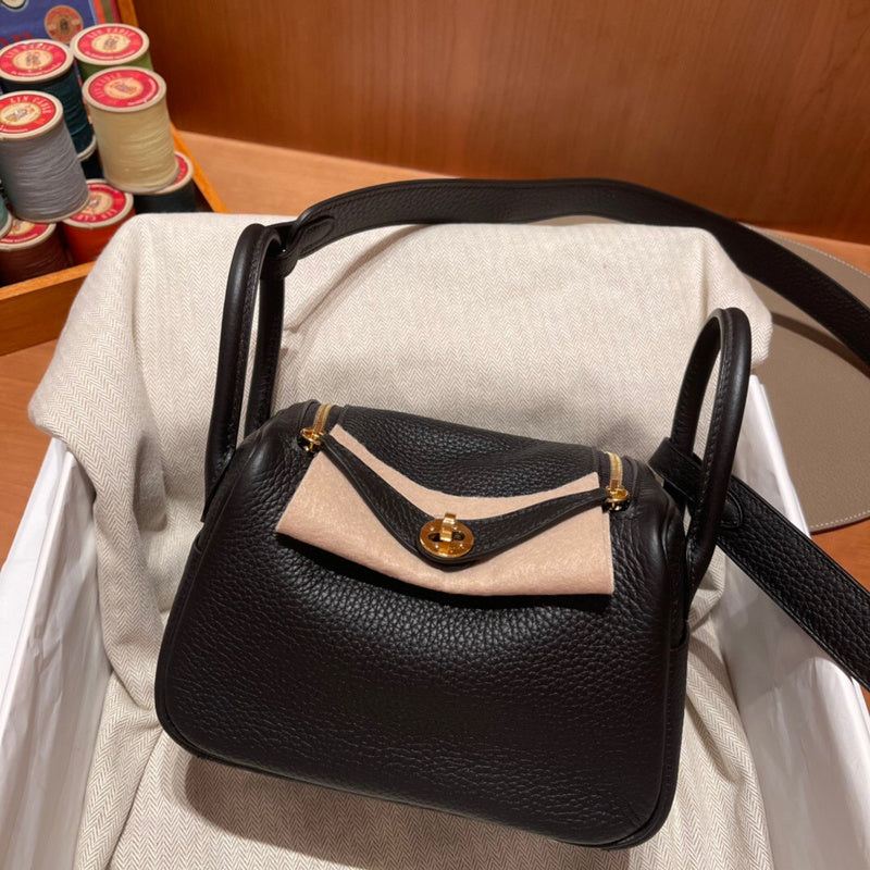 Timeless handbag styled for everyday wear