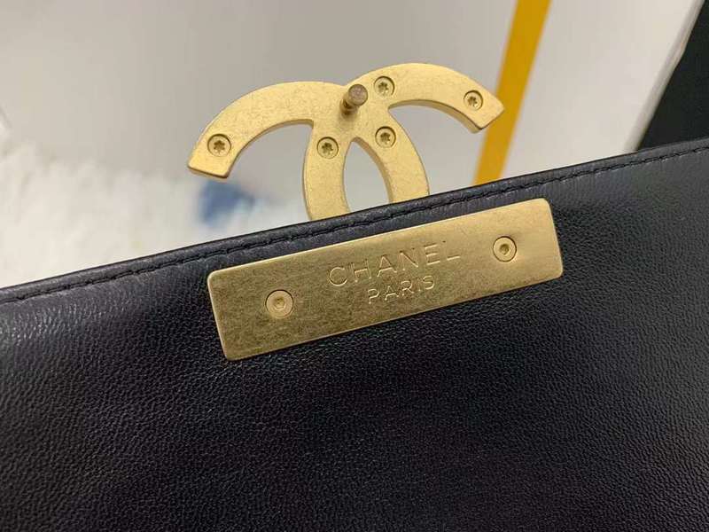 Zivas Charm Polished Finish Luxury Handbag (Premium Everyday Carry) – Full Silhouette
