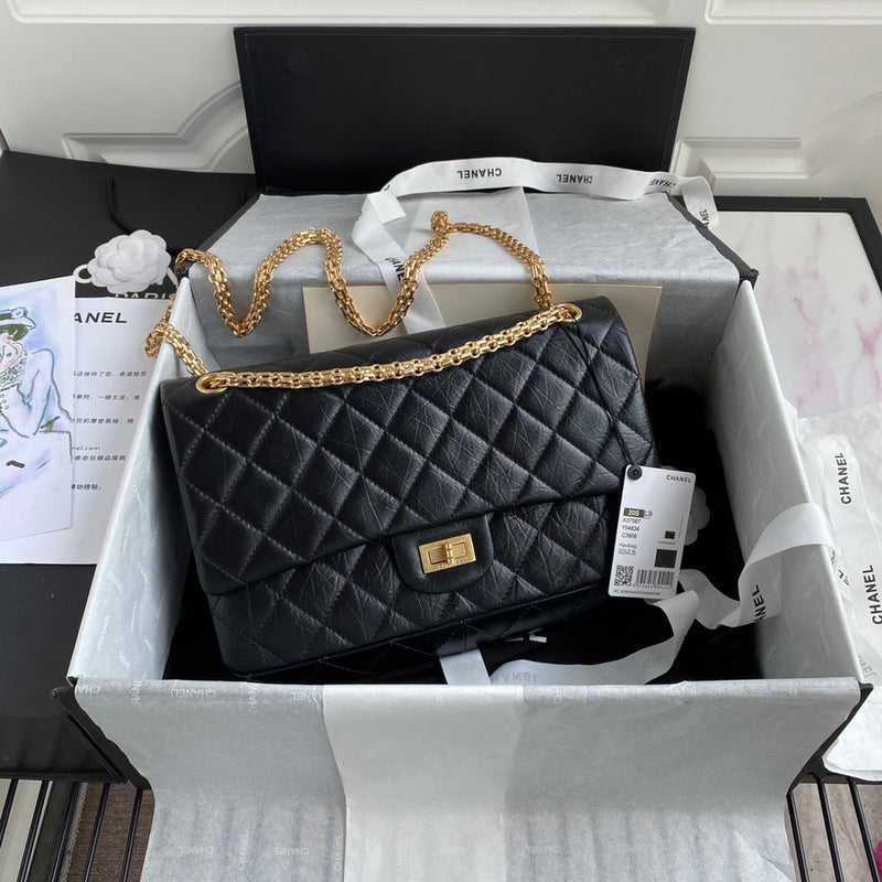  women's handbag, versatile design, view 1