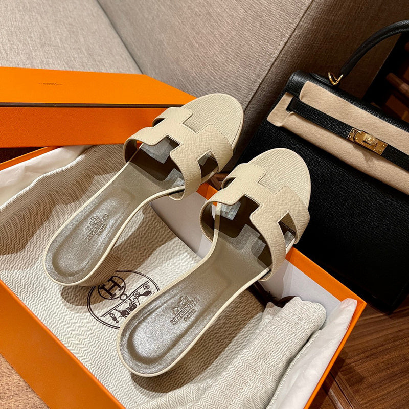 Hermes sandals Style 015 - styled lifestyle view