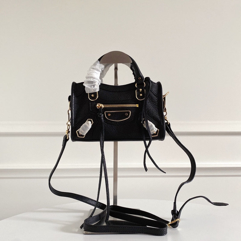 Zivas Charm Effortless Elegance Statement Handbag (Statement-Ready Design) – Angled View