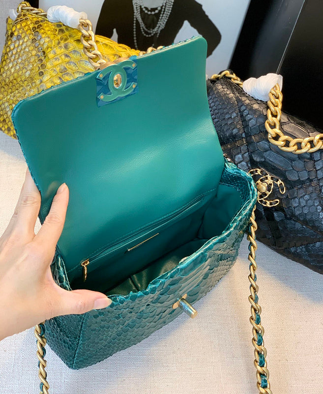  mid purse view 7