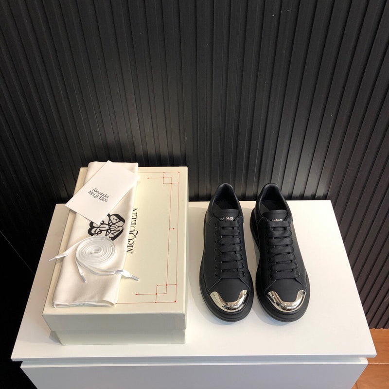 Nike tonal black luxury sneakers view 4 premium leather build
