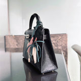  carryall bag interior and compartment view