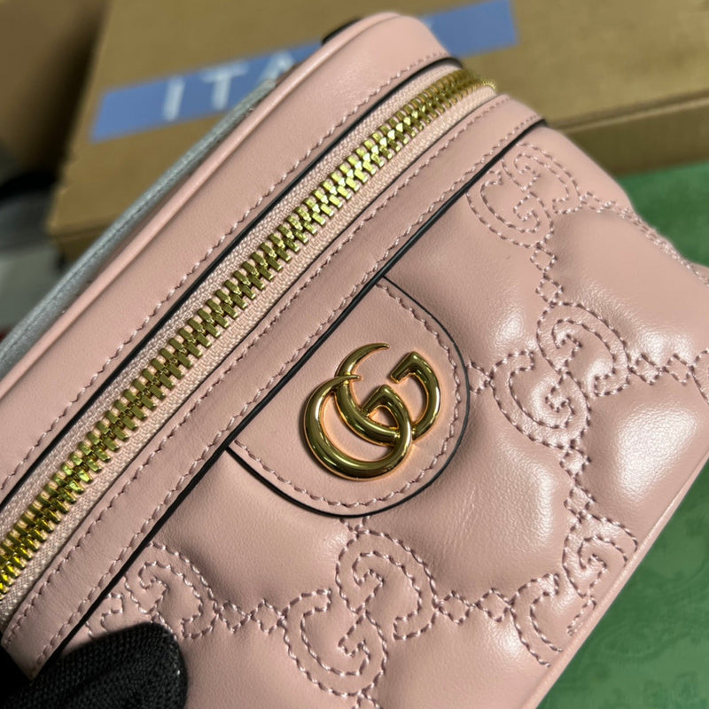 Interior view of poised premium bag
