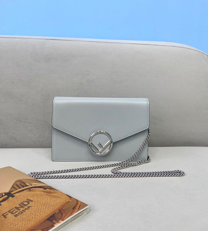 Ziva's Charm handbag – front view (Standard Size)