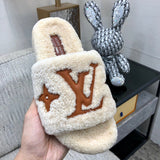 Louis Vuitton shoes Style 324 - logo and branding close-up