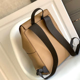 Ziva's Charm handbag – detail view (33cm*44.5cm*19cm)