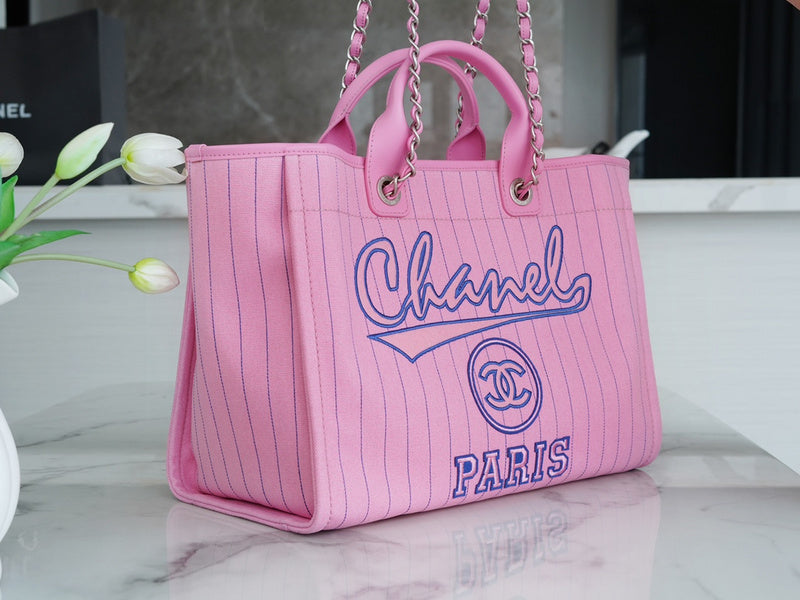  spacious purse view 3