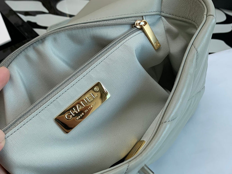 Zivas Charm Versatile Design Designer Handbag (Timeless Wardrobe Addition) – Detail View