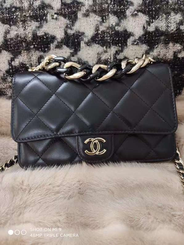  handbag, mid everyday style, image 1