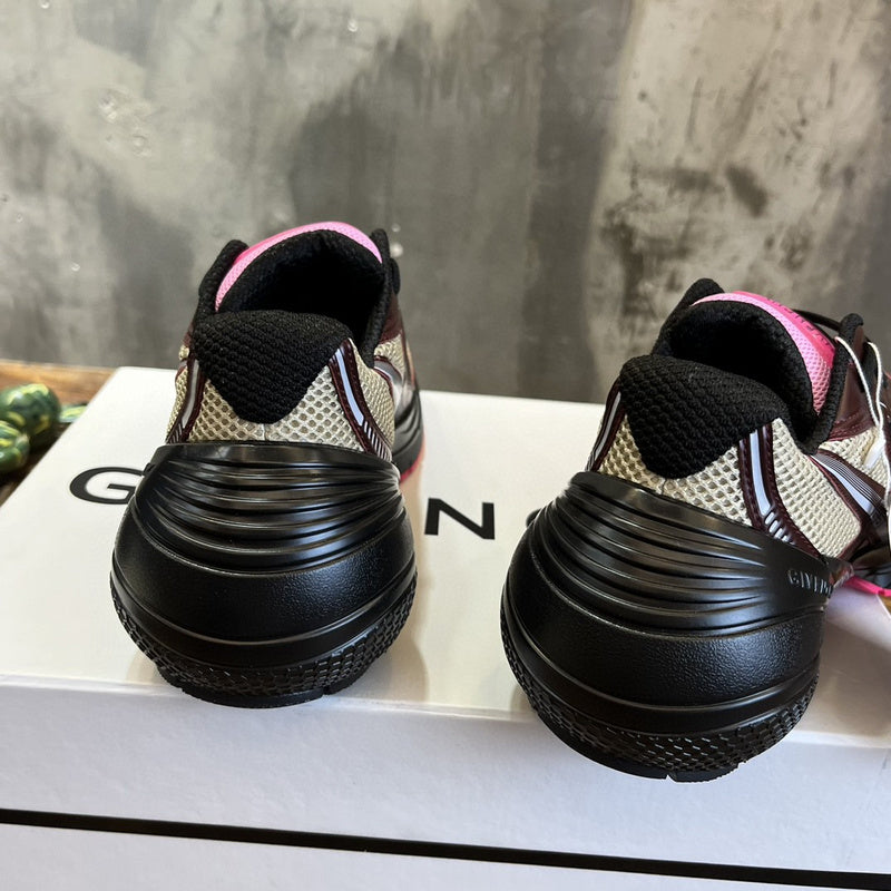 Givenchy shoes Style 131 - close-up of timeless elegant design