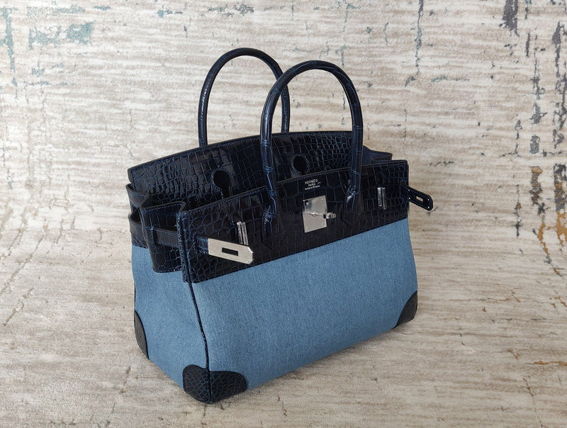 Sleek handbag styled for everyday wear