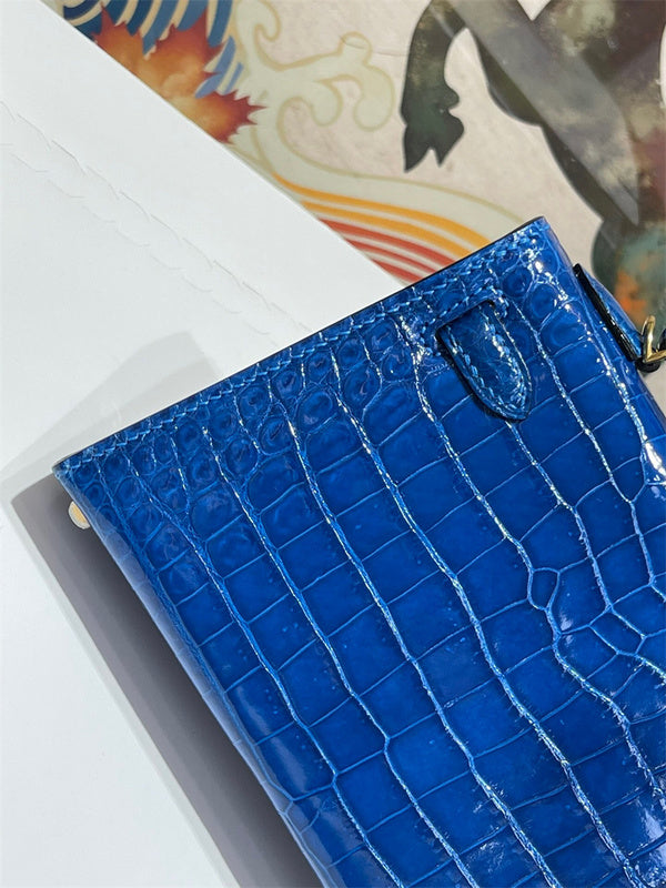  shopper bag interior and compartment view