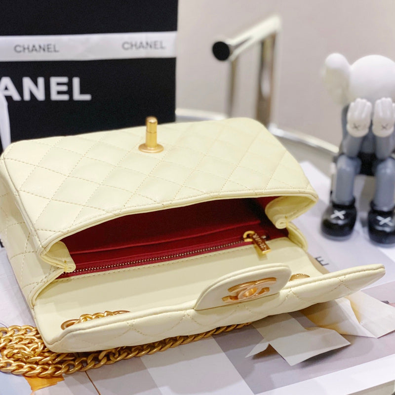  women's handbag, mid design, view 5