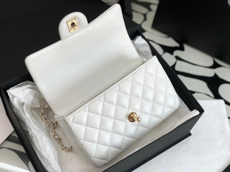 women's handbag, versatile design, view 2