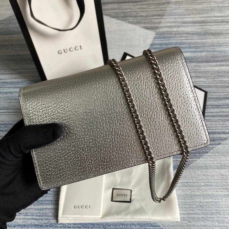 Side profile of chic statement women's handbag – women's statement bag
