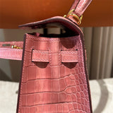  Elegant shopper bag carried on shoulder 16