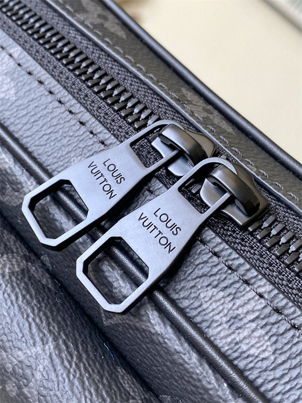  streamlined shopper bag detail view showing craftsmanship 8
